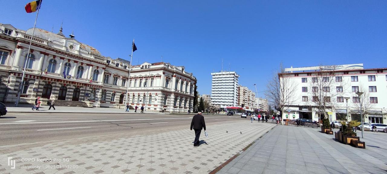 Central City Bacău Eksteriør bilde